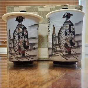 Vintage Japanese Kyoto Geisha Husband and Wife Boxed Lidded Tea Cups